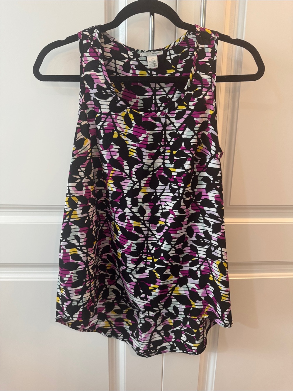 Halogen Sleeveless Abstract Print Tank Top - Black, Pink & Yellow